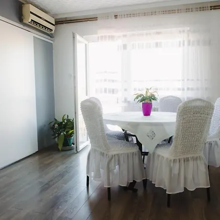 Marko Apartment *
